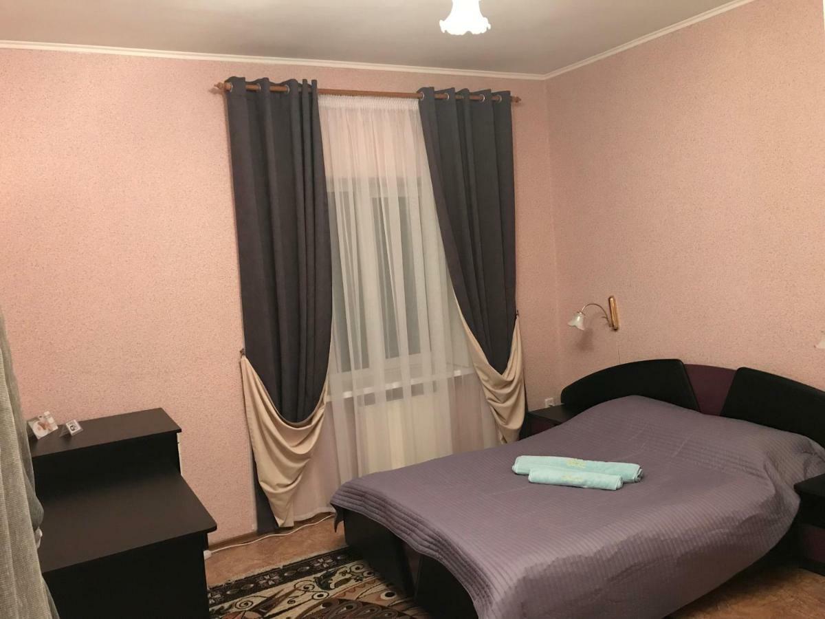 Отель "Natali" Mykolajiw Exterior foto